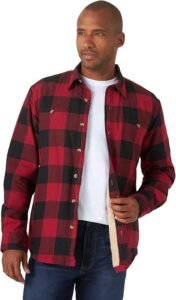 Chaqueta estilo camisa con forro sherpa de manga larga para hombre de Wrangler Authentics rojo